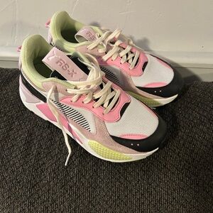 Puma Women's Pink, White, and Black Sneakers